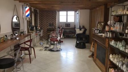 Roni coiffure (Salon de coiffure mixte et barbier) 70m² - A VENDRE - 14 rue du docteur dell pellegrino - Ajaccio (20090)