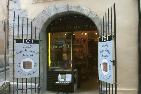 La boutique de Provence (Vente de savons) 57m² - A VENDRE - 42 rue paul lendrin - TOULON (83000)