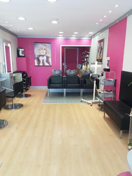 Cathy Coiff (Coiffure) , 35m² - A VENDRE - 20, avenue maurice thorez,  Port de Bouc (13110)