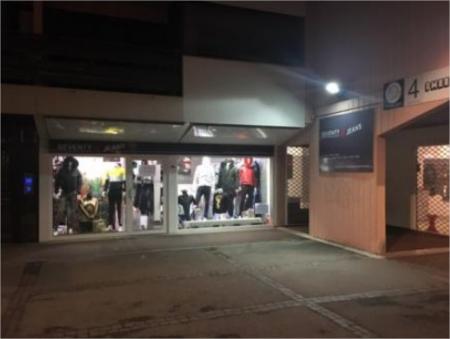 el bahi NEDDAM (Vente de pret a porter homme, chaussures et accessoires) , 100m² - A VENDRE - 3place du marché,  THONON (74200)