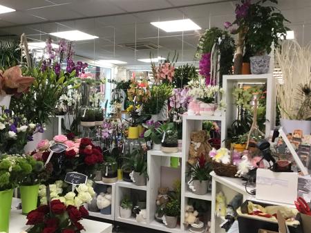 Fleurs en folie (Fleuriste) , 39m² - A VENDRE - 58 avenue clément ader ,  Marguerittes (30320)