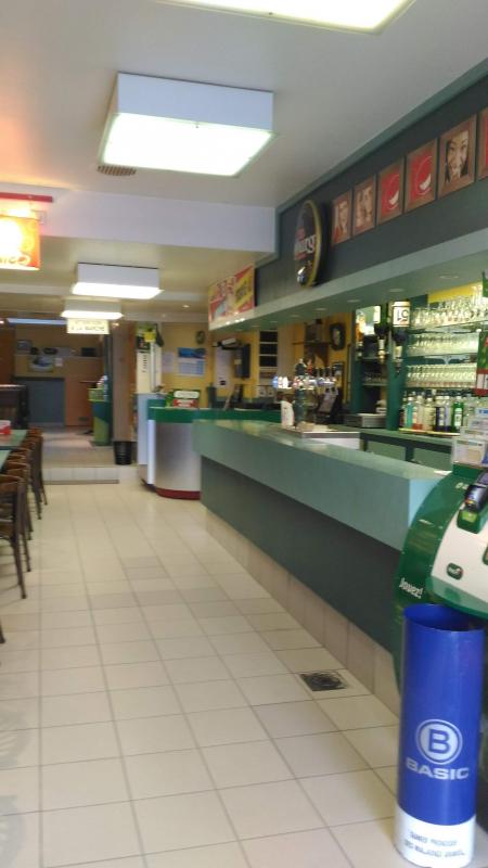 SNC LE NORMANDY (Bar tabac pmu fdj amigo) , 100m² - A VENDRE - 17 place des marches,  AUMALE (76390)