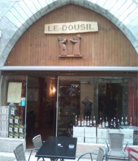 Le Dousil (Restaurant bar à vins) 60m² - A VENDRE - 124 rue nationale - Cahors (46000)