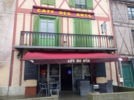 cafe des arts  (Bar a bieres et coccktails) 80m² - A VENDRE - 2 place des bancs - 79200 - PARTHENAY (79200)