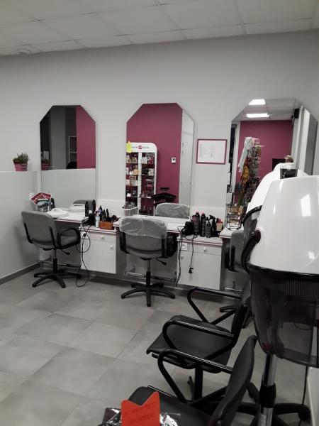 Marie- france coiffure (Coiffure) , 68m² - A VENDRE - 2 rue du père guérin,  pontmain (53220)