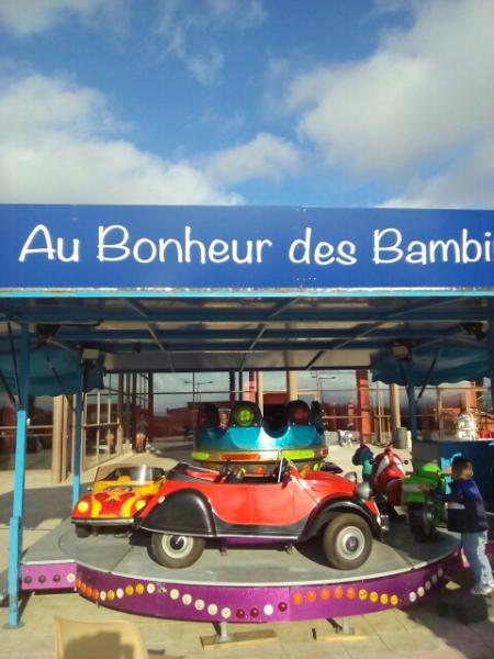 au bonheur des bambinos (Manège enfantin)  - A VENDRE - 57, rue francis carco,  SAINT CYPRIEN (66750)