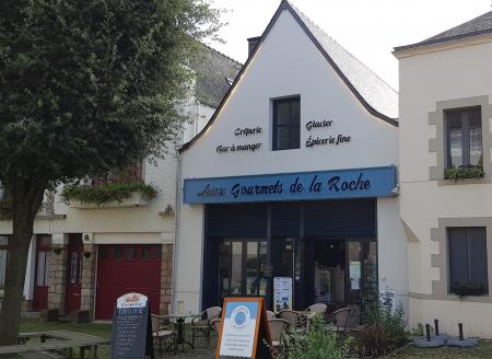 Aux Gourmets de la Roche (Crêperie, gaufrerie, café, salon de thé glacier, épicerie fine,  licence 4) , 220m² - A VENDRE - 7 place du bouffay,  LA ROCHE BERNARD (56130)