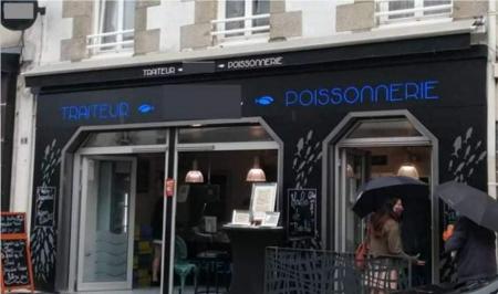 Poissonnerie + Laboratoire Traiteur L'OCEAN (Poissonnerie) , 75m² - A VENDRE - 3 rue notre dame,  LOUDEAC (22600)