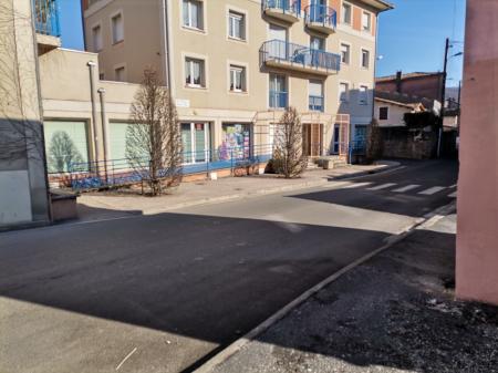 JOUE CLUB (Ventes de jeux et jouets) 310m² - A VENDRE - 29 bld victor hugo - SAINT AFFRIQUE (12400)