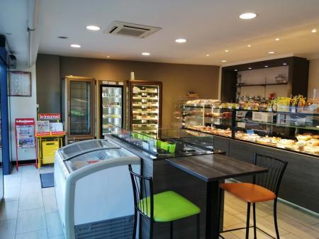 SARL Yannick & Catherine GUILLET (Boulangerie pâtisserie) 300m² - A VENDRE - Place de la république - BOURBON LANCY (71140)