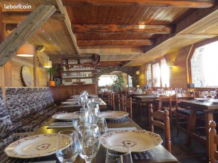 LE MONTANA (Restaurant bar) 220m² - A VENDRE - Place du cernix - CREST VOLAND (73590)