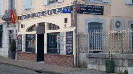 Souvenirs du Béarn (Presse - tbc - fdj) , 54m² - A VENDRE - 1, place mendiondou,  Oloron Ste-Marie (64400)