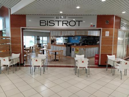 Au petit bistrot (Bar/brasserie/snack) , 109m² - A VENDRE - Centre commercial intermarché,  Savigné (86400)