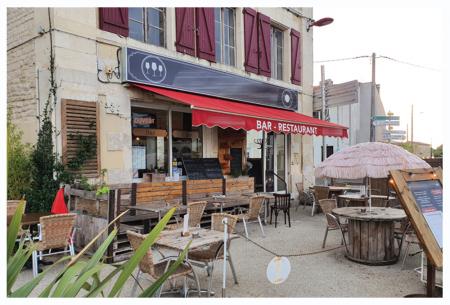 LE BELVEER (Restaurant bar) 125m² - A VENDRE - 4 place de l'hotel de ville - BEAUVOIR SUR NIORT ( 79360 ) (79360)