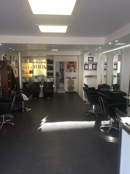 Studio coiffeurs & coloristes (Coiffure) , 45m² - A VENDRE - 5 rue de l église,  Cagnes sur mer (06800)