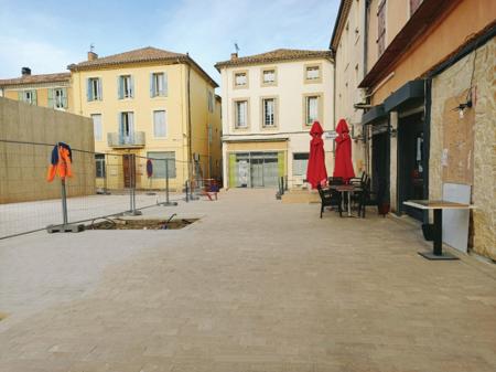 Bar le commerce (Bar pmu fdj restauration rapide) , 100m² - A VENDRE - 2 place des 140,  Cazouls les beziers (34370)