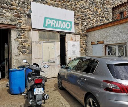Garage Vaissaire (reparation automoblile) 150m² - A VENDRE - 1 rue des granges st julien - Montaigut-le-Blanc (63320) (63320)