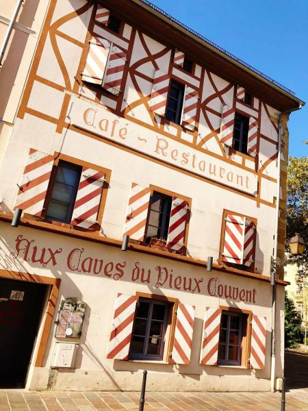 Au Vieux Couvent (Restauration) , 250m² - A VENDRE - 23 rue du couvent,  MULHOUSE (68100)