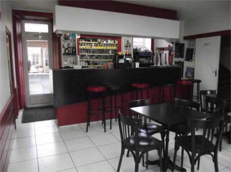 Restaurant Traiteur Le Lion d'Or (Restaurant traiteur) , 500m² - A VENDRE - 17 rue des commerçants,  La Pommeraie sur Sevre (85700)