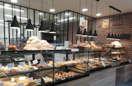 Sarl Boulangerie Lazaro "Le Fournil Stéphanois" (boulangerie patisserie) , 110m² - A VENDRE - 17 grande rue octave chenavas,  ST ETIENNE DE ST GEOIRS (38590)