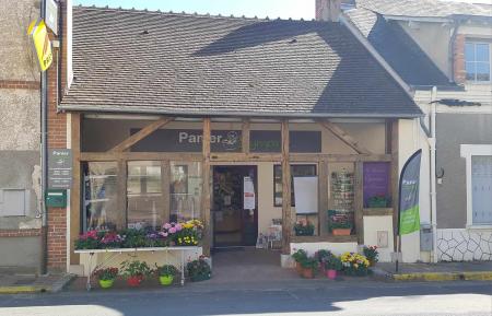 SOLENE LAACHIR (ALIMENTATION GÉNÉRALE ) , 230m² - A VENDRE - 6 BIS RUE DE LA LIMACE,  CLEMONT (18410)