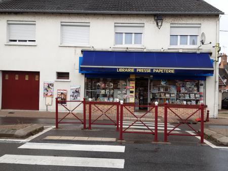 MAISON DE PRESSE () , 70m² - A VENDRE - 3 BOULEVARD DE LA REPUBLIQUE,  SALBRIS (41300)