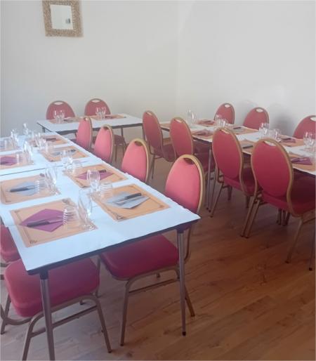 LE RESTAURANT DU LAC (Restaurant) , 300m² - A VENDRE - 267 RUE PRINCIPALE,  TOMBEBOEUF (43380)