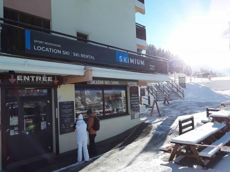 SPORT MONTAGNE (LOCATION DE SKIS) , 126m² - A VENDRE - PLACE MARCEL DUMAS,  ALLEVARD (38580)