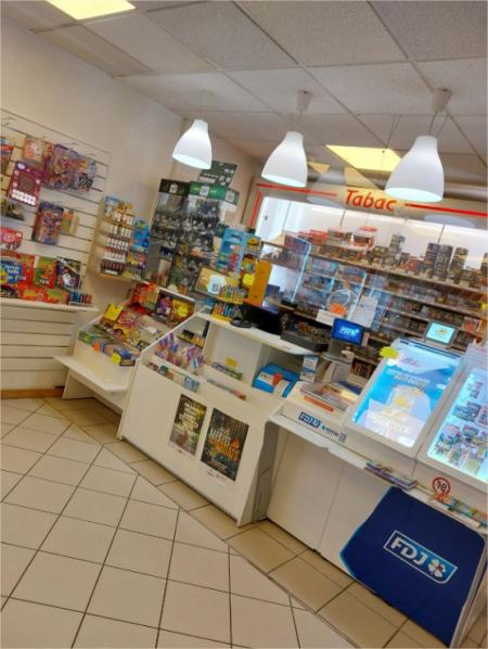 TABAC SERGE BADIN (TABAC) , 100m² - A VENDRE - RUE MAURICE FAURE,  ANNEYRON (26140)