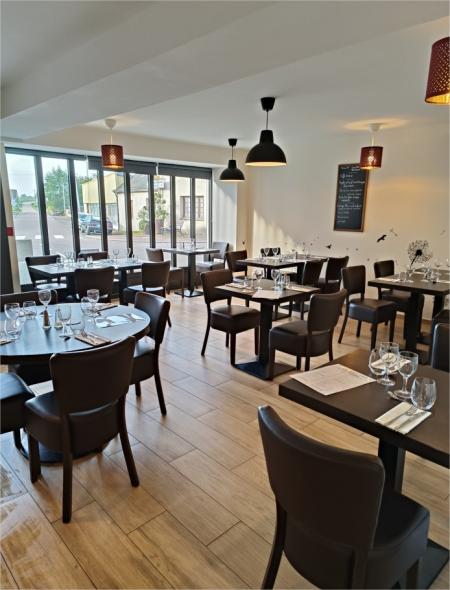 LAURENT DESCHATRE (BAR RESTAURANT) , 215m² - A VENDRE - 51 RUE JEAN MOULIN,  CHAPELLE ROYALE (28290)