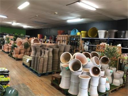 FLORIVIE (JARDINERIE FLEURISTE) , 600m² - A VENDRE - 808 ROUTE DE LYON, JARDINERIE FLORIVIE,  ORANDE (84100)