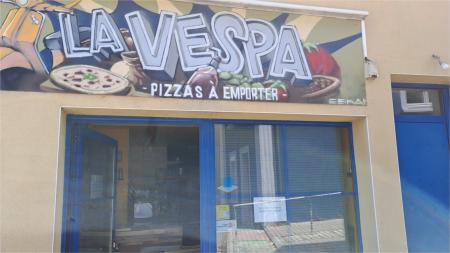 LA VESPA  (PIZZA À EMPORTER ) , 24m² - A VENDRE - 1 PLACE DU COMMANDANT L'HERMINIER ,  LE PELLERIN  (44640)