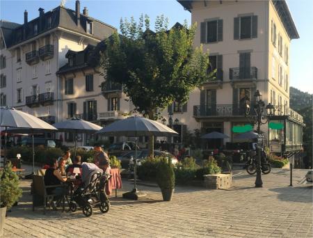 PUR BAR & FOOD (BAR RESTAURANT, BIERE, VIN, COCKTAIL.. CUISINE DE PARTAGE, TAPAS PIZZA BURGER SALADE, FROMAGE) , 200m² - A VENDRE - 101 AVENUE DU MONT PACCARD,  SAINT-GERVAIS-LES-BAINS (74170)