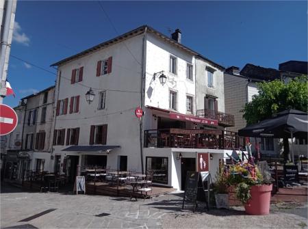 RESTAURANT BAR LE 13 (RESTAURANT BAR ) , 500m² - A VENDRE - 2 RUE DE LA MAIRIE ,  LACAUNE (81230)
