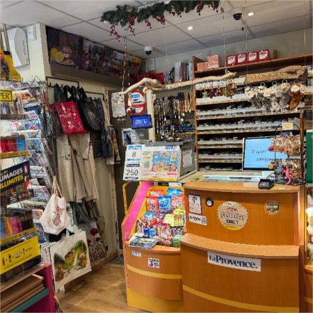 TABAC/PRESSE/FDJ/PMU/CADEAUX/SOUVENIRS (TABAC/PRESSE/FDJ/PMU/CADEAUX/SOUVENIRS) , 50m² - A VENDRE - 48 PLACE LOUIS MOREAU,  ENTREVAUX (04320)