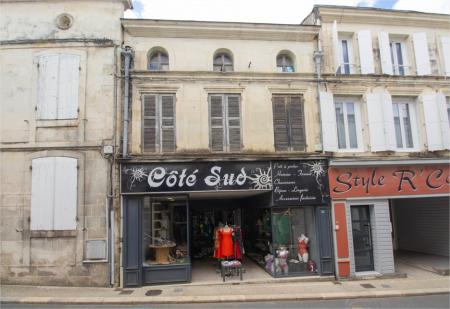 DUMAS JEANNE (PRET A PORTER - VENTE MURS COMMERCIAUX ET HABITATION) , 210m² - A VENDRE - 39C RUE DU CENTRE,  SAINT AUGUSTIN SUD MER (17570)