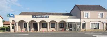 LE MERLE BLANC (H&Ocirc;TEL RESTAURANT) , 825m² - A VENDRE - 36 ROUTE DE GUEUGNON,  DIGOIN (71160)