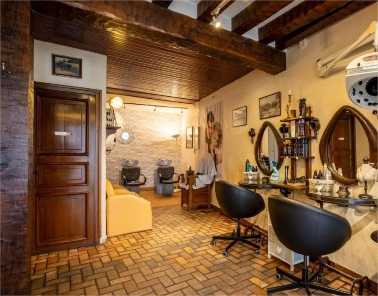 Salon de coiffure à La Ferté-Saint-Aubin