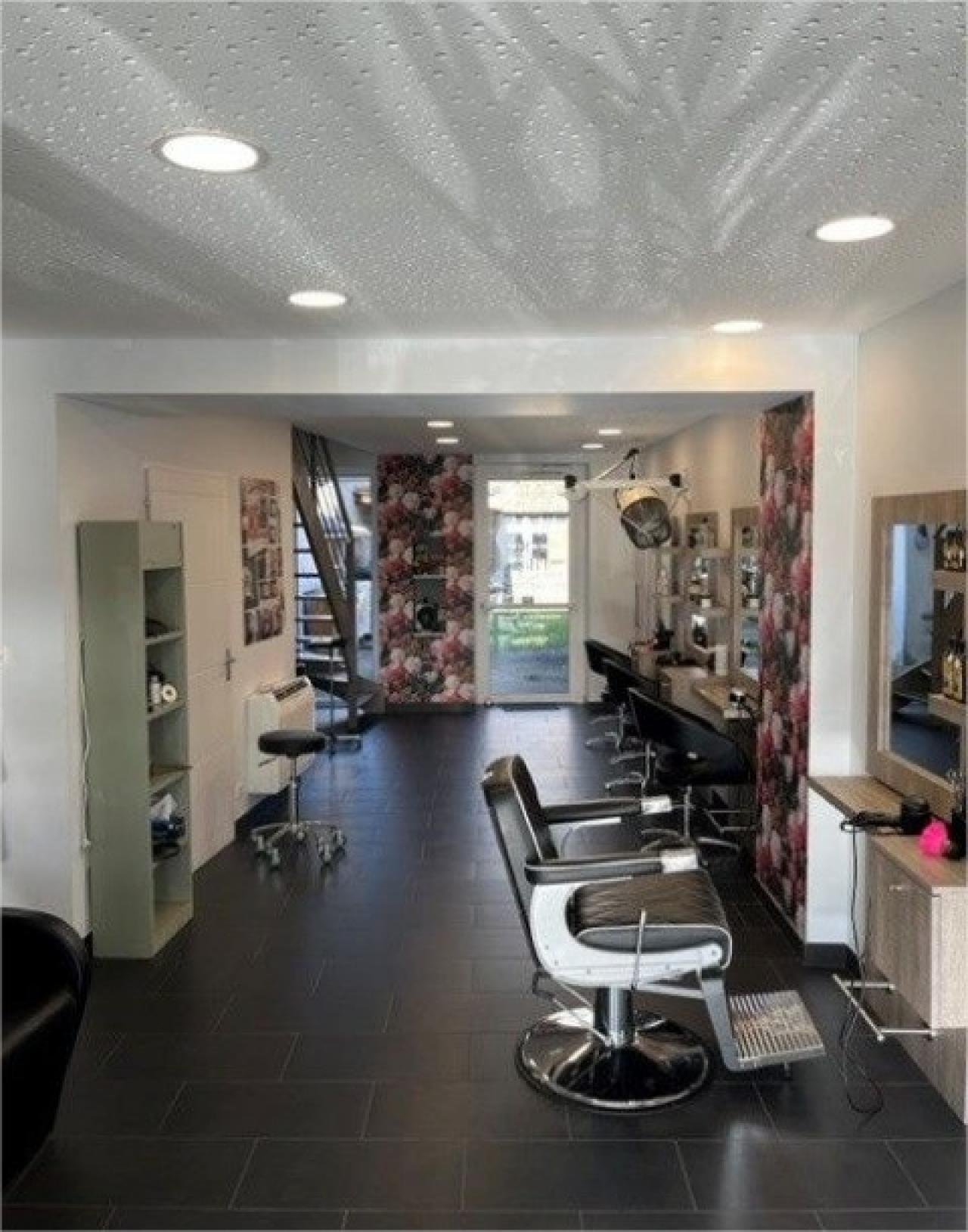 Salon de coiffure à Saint-Aubin-des-Ormeaux