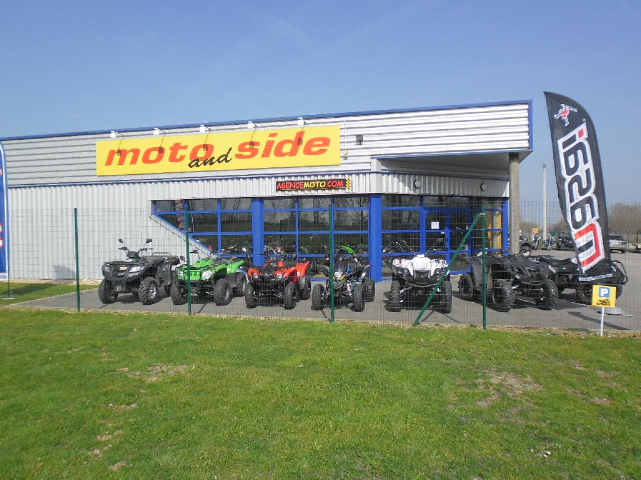 MOTO AND SIDE