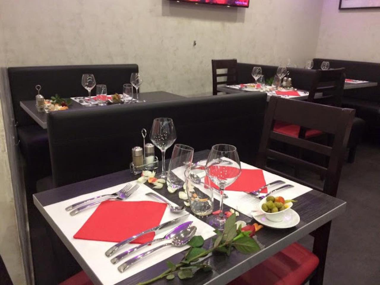 RESTAURANT LAFAYETTE
