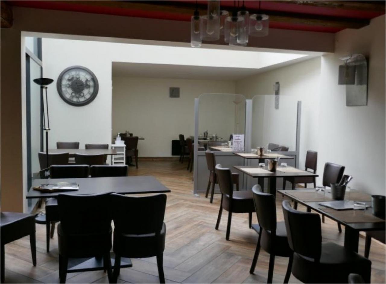 RESTAURANT  LICENCE IV