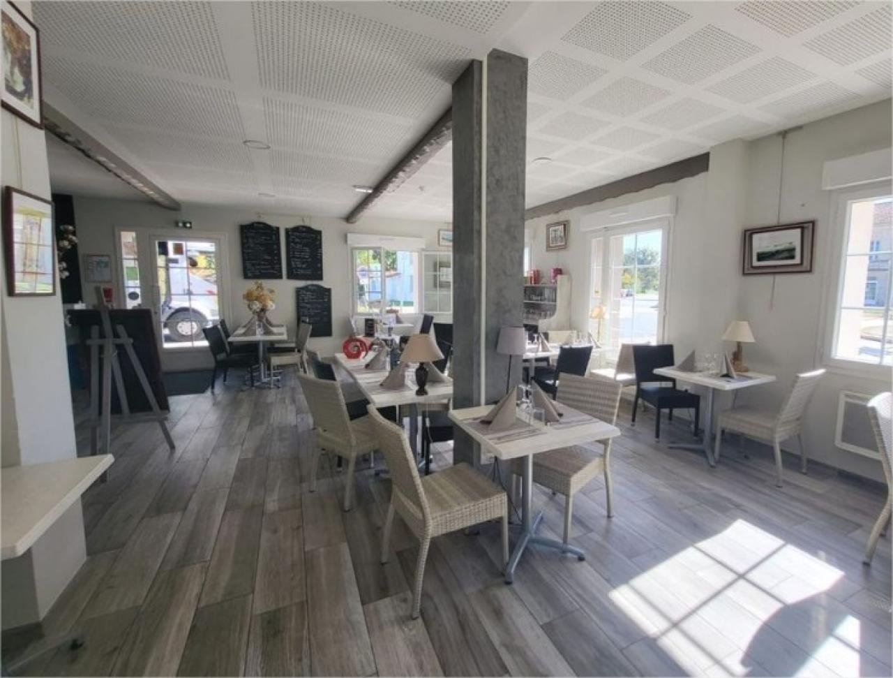 RESTAURANT 150 M²