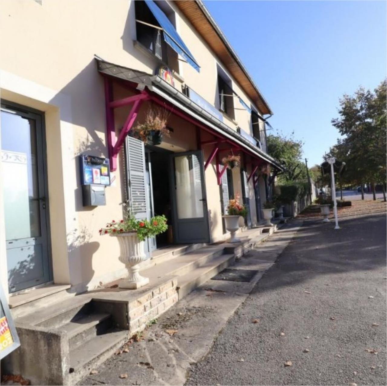 RESTAURANT 120 M²