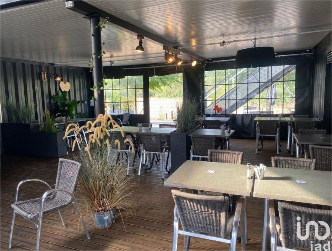 RESTAURANT 90 M²
