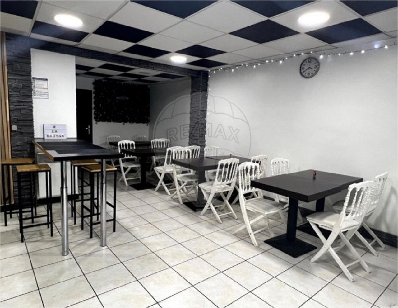 RESTAURANT - LOCAL COMMERCIAL