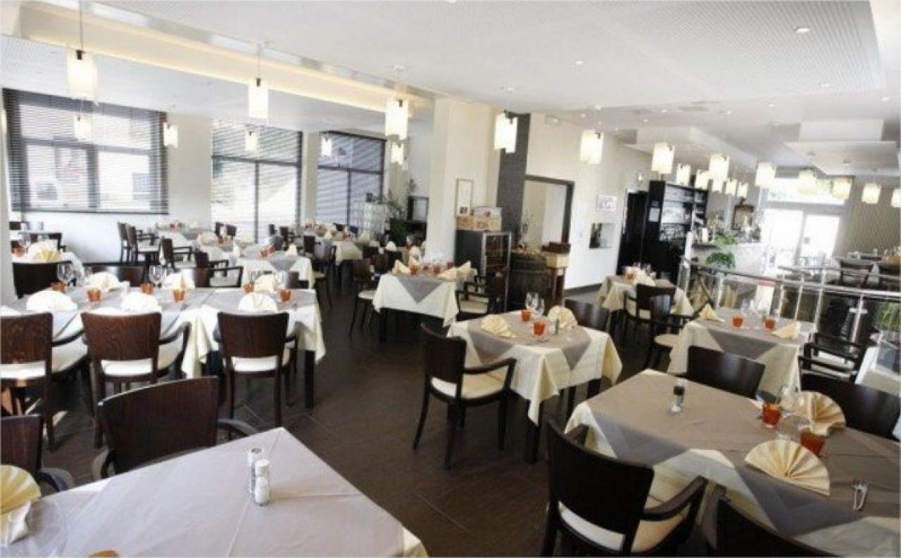 RESTAURANT RÉPUTÉ À LA FRONTIÈRE ALLEMANDE