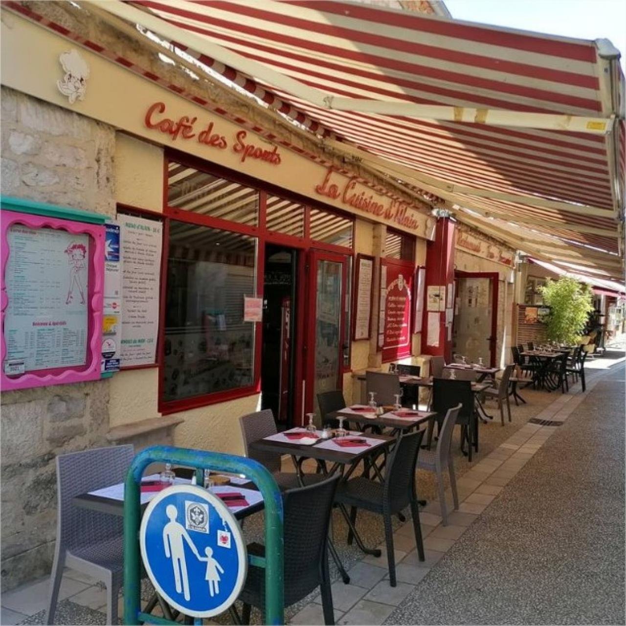 LE CAFÉ DES SPORTS