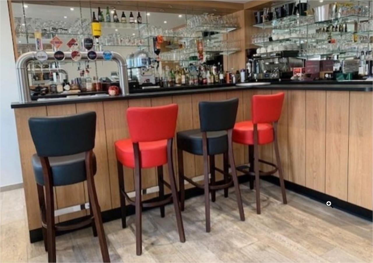 RESTAURANT 80 COUVERTS