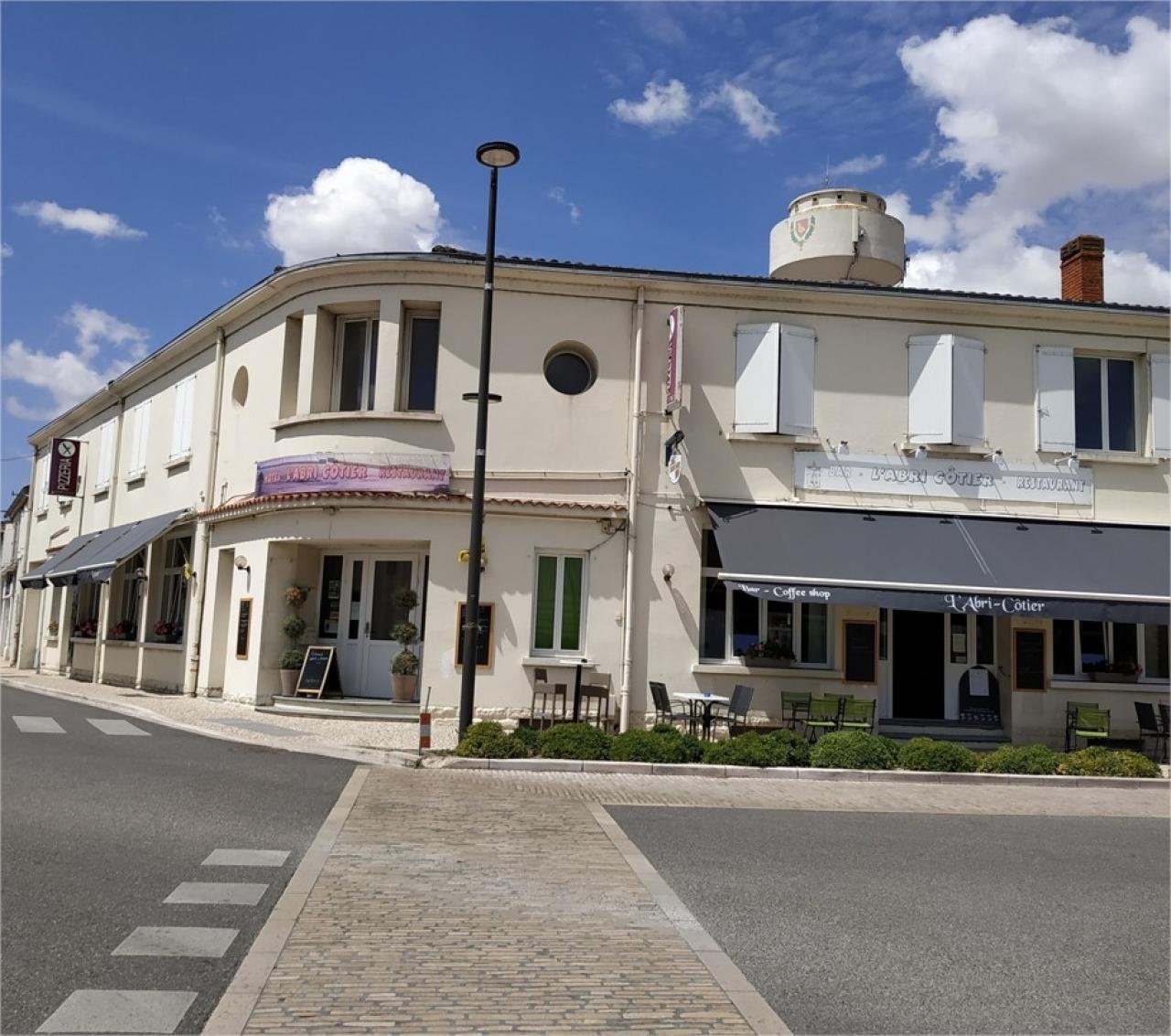 L'ABRICOTIER 